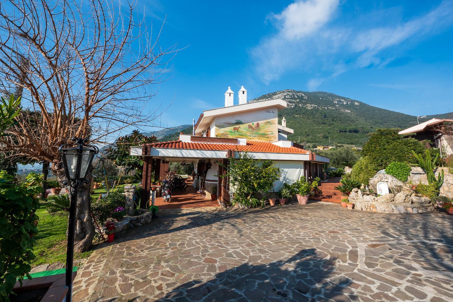 Villa Ida Bed & Breakfast Terracina Dış mekan fotoğraf