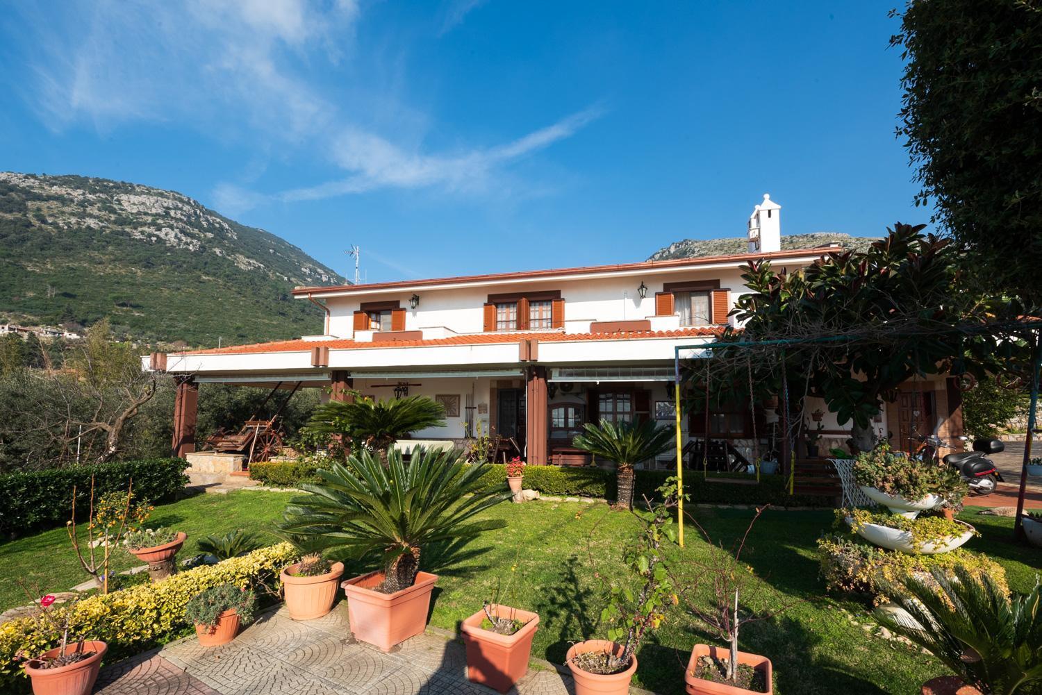 Villa Ida Bed & Breakfast Terracina Dış mekan fotoğraf